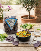 Ladda upp bild till gallerivisning, Blue corn tortilla chips (totopos). 18 förpackningar med 200 g.
